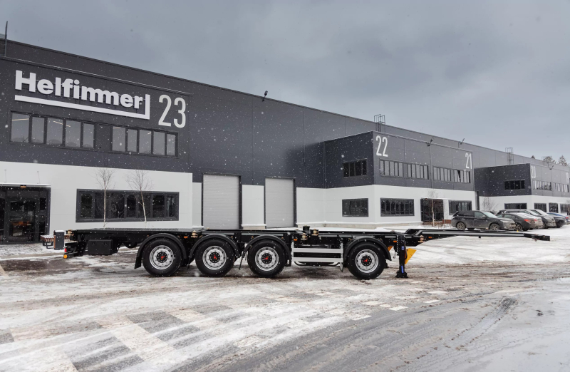Блог о машиностроении и технике | Компания «Полуприцепы Хелфиммер» запустила в Подмосковье серийный выпуск новой модели полуприцепа-контейнеровоза Компания «Полуприцепы Хелфиммер» запустила в Подмосковье серийный выпуск новой модели полуприцепа-контейнеровоза