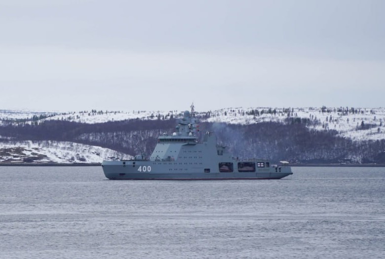Блог о машиностроении и технике | В Североморске ОСК передала ВМФ патрульный корабль ледового класса «Иван Папанин» В Североморске ОСК передала ВМФ патрульный корабль ледового класса «Иван Папанин»