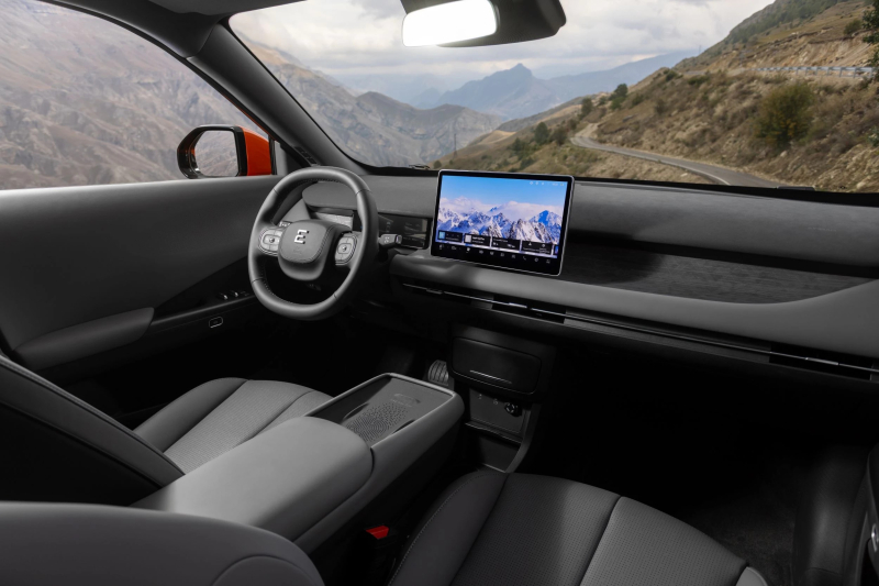 Блог о машиностроении и технике | Компания EVOLUTE представила новое поколение своего городского электрического кроссовера i‑JOY Компания EVOLUTE представила новое поколение своего городского электрического кроссовера i‑JOY