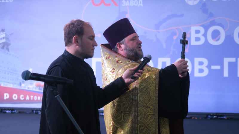 Блог о машиностроении и технике | Владимир Путин поучаствовал в закладке ледокола «Сталинград» в Петербурге Владимир Путин поучаствовал в закладке ледокола «Сталинград» в Петербурге