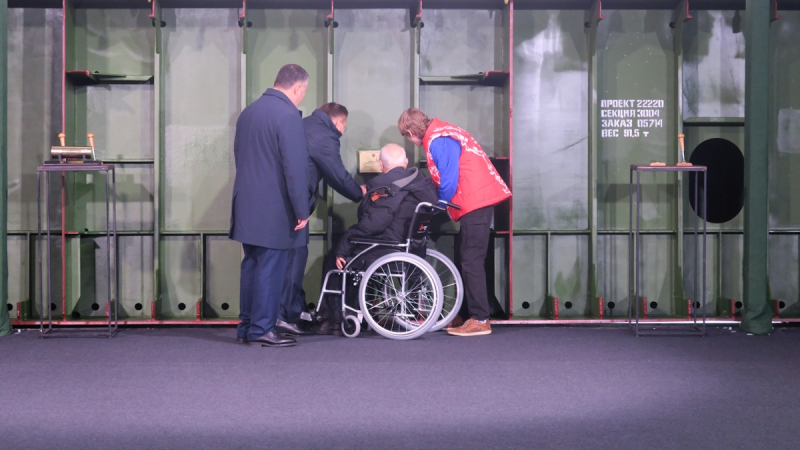 Блог о машиностроении и технике | Владимир Путин поучаствовал в закладке ледокола «Сталинград» в Петербурге Владимир Путин поучаствовал в закладке ледокола «Сталинград» в Петербурге