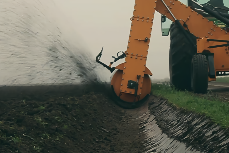 Блог о машиностроении и технике | Компания «Виннеръ» представила новый мощный копатель для дренажных канав и траншей Компания «Виннеръ» представила новый мощный копатель для дренажных канав и траншей