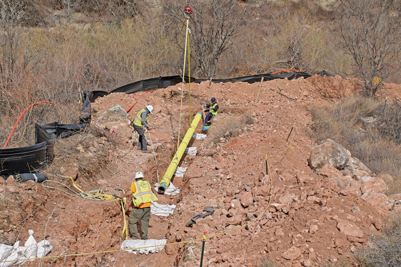 Блог о машиностроении и технике | Crews Battle Site, Logistics on $208M Grand Canyon Transcanyon Waterline Replacement Project the pipeline