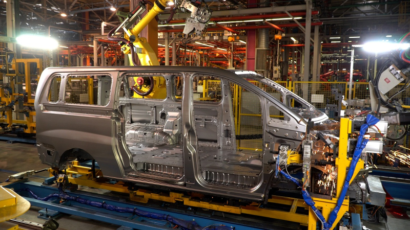 Блог о машиностроении и технике | На заводе «Соллерс Алабуга» запустили серийное производство семиместного минивэна Sollers SF1 На заводе «Соллерс Алабуга» запустили серийное производство семиместного минивэна Sollers SF1