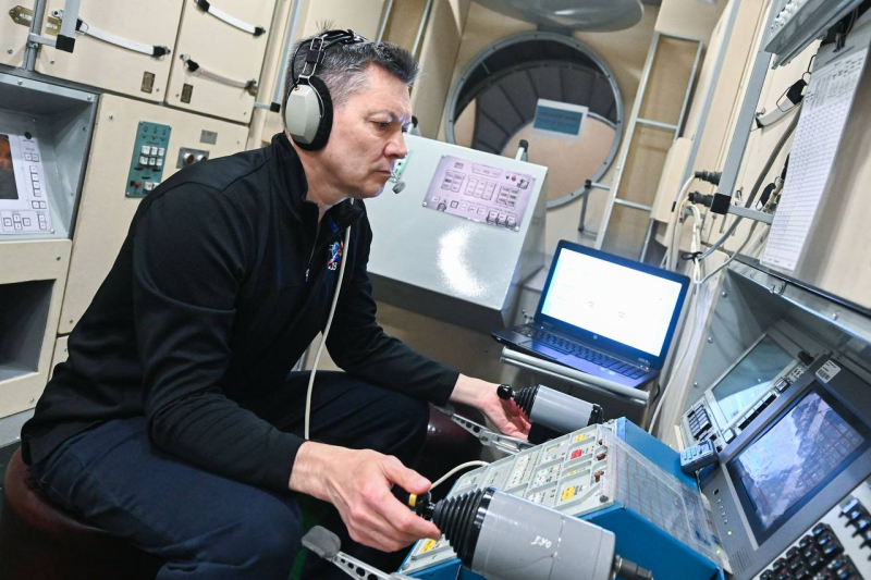 Блог о машиностроении и технике | Грузовой космический корабль «Прогресс МС-33» состыкуют с МКС в ручном режиме Грузовой космический корабль «Прогресс МС-33» состыкуют с МКС в ручном режиме