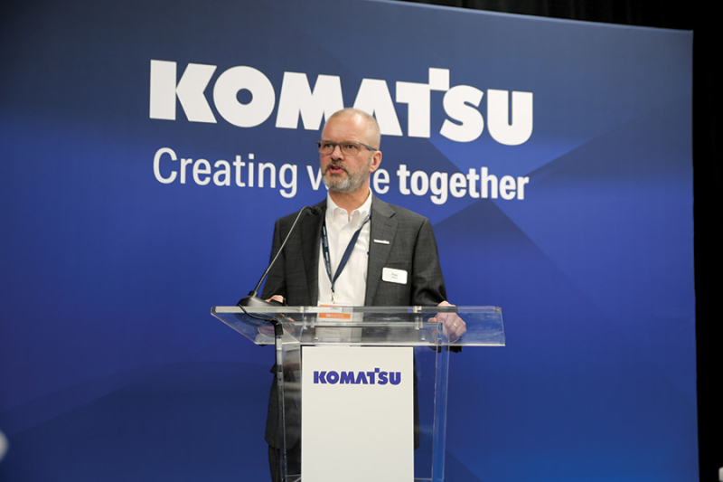Блог о машиностроении и технике | Machines for The Moment At CONEXPO Komatsu Vice President Paul Moore